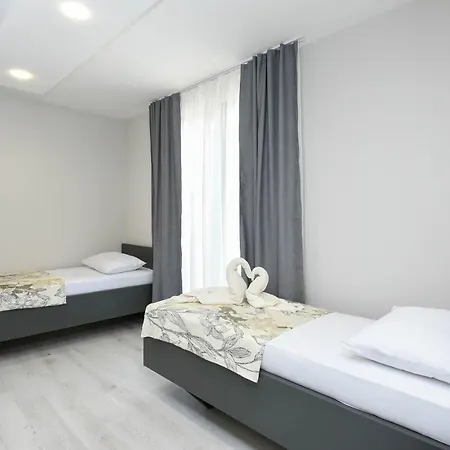 Sunny Day Luxury Holiday Apartments Orebić Esterno foto
